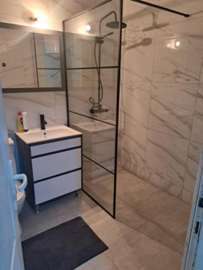 037 apartman